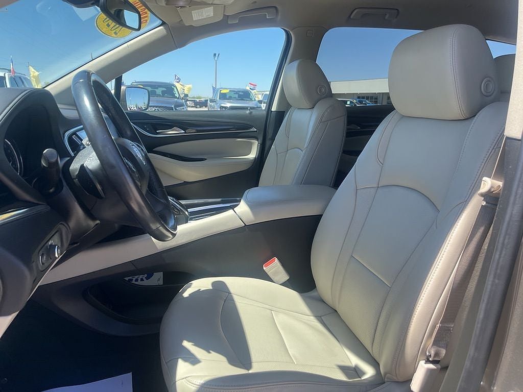 2020 Buick Enclave Essence