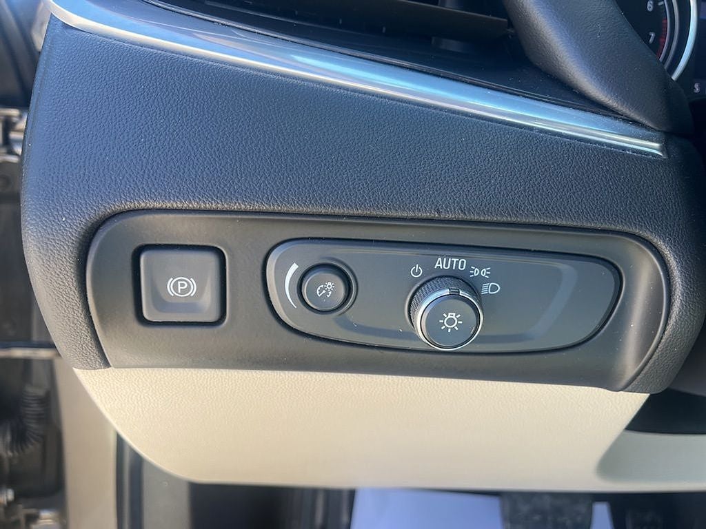 2020 Buick Enclave Essence