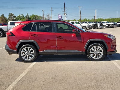 2019 Toyota RAV4 XLE Premium