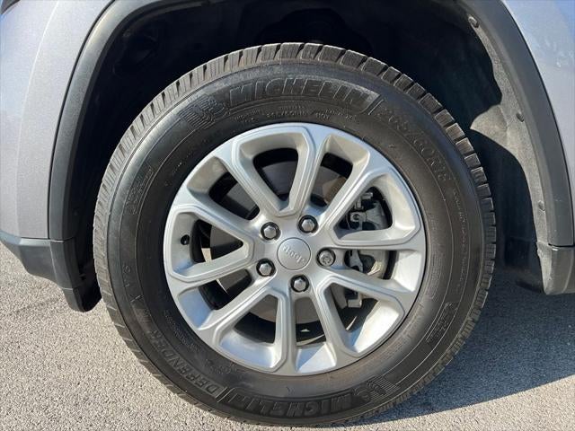 2021 Jeep Grand Cherokee Laredo E 4x2