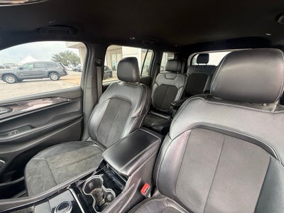 2022 Jeep Grand Cherokee L Altitude 4x4
