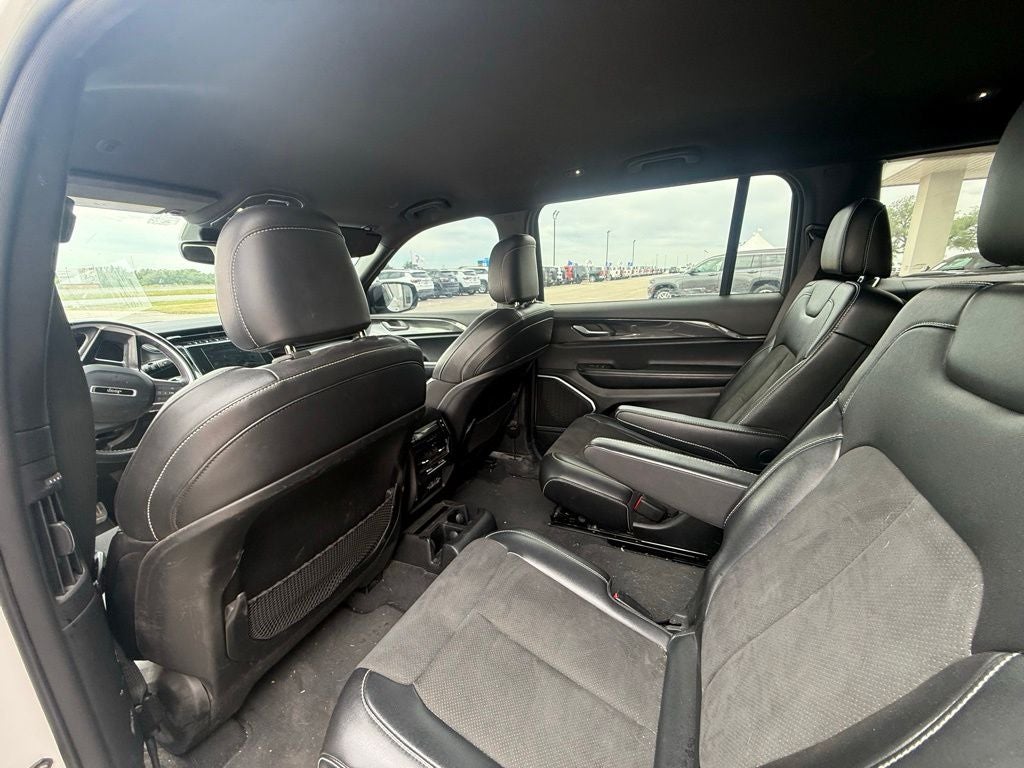 2022 Jeep Grand Cherokee L Altitude 4x4