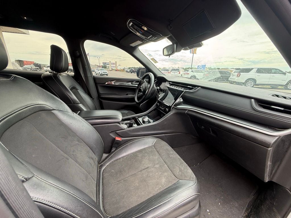 2022 Jeep Grand Cherokee L Altitude 4x4