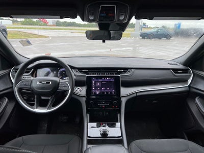 2025 Jeep Grand Cherokee L Laredo X 4x4