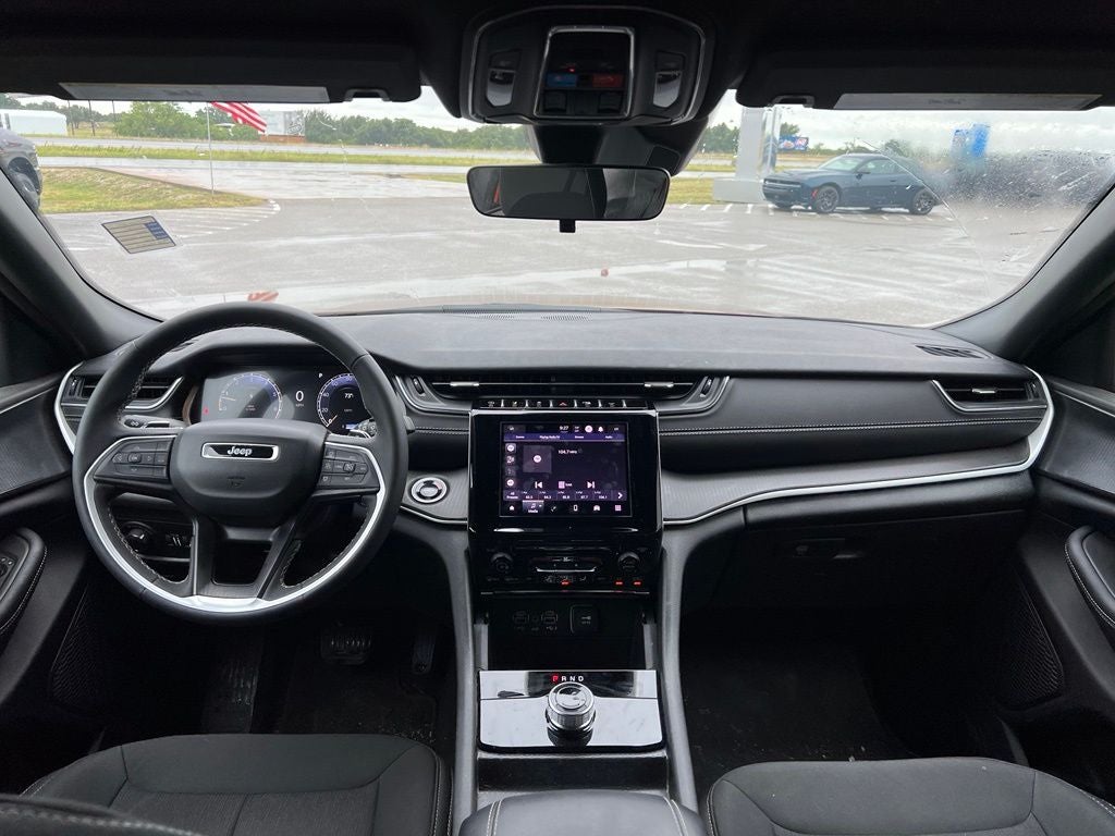 2025 Jeep Grand Cherokee L Laredo X 4x4