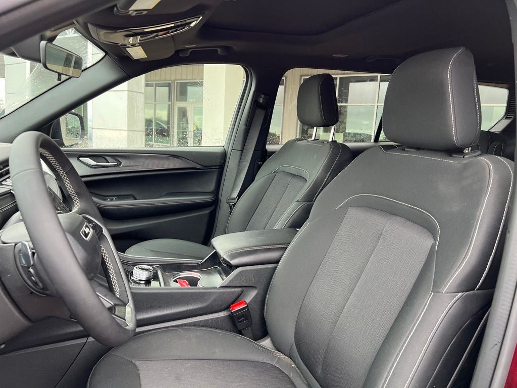 2025 Jeep Grand Cherokee L Laredo X 4x4