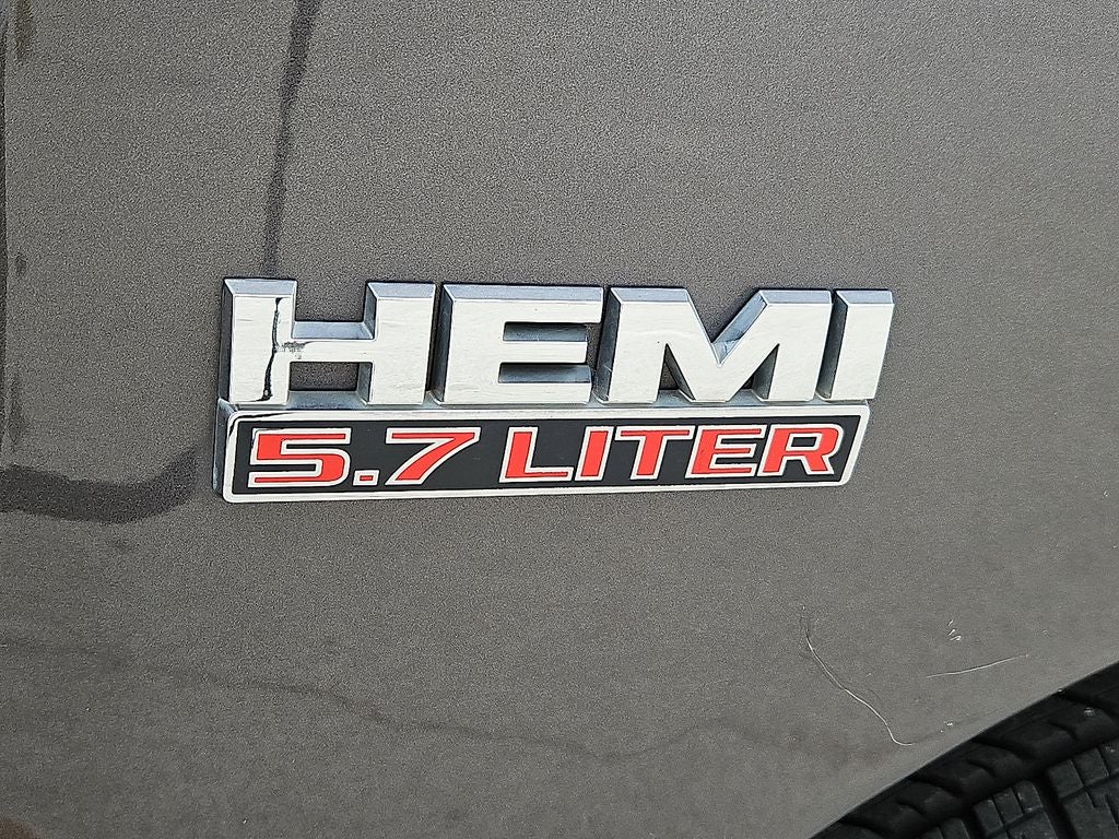 2019 RAM 1500 Classic SLT Crew Cab 4x2 6'4' Box