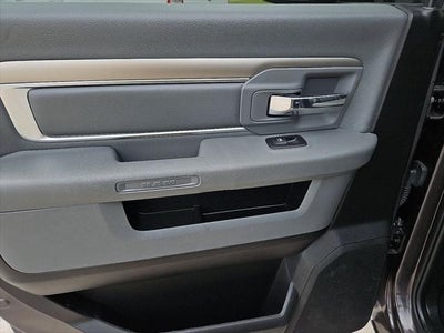 2019 RAM 1500 Classic SLT Crew Cab 4x2 6'4' Box