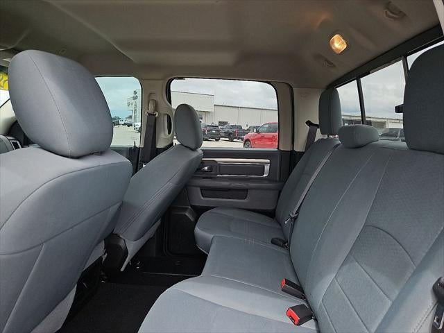 2019 RAM 1500 Classic SLT Crew Cab 4x2 6'4' Box