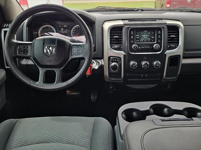 2019 RAM 1500 Classic SLT Crew Cab 4x2 6'4' Box