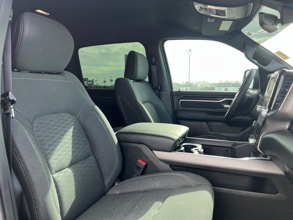 2025 RAM 1500 Lone Star Crew Cab 4x4 5'7' Box