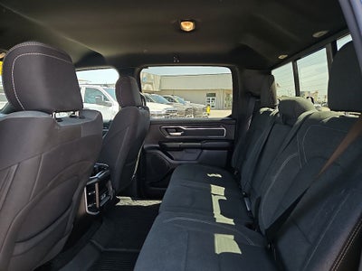 2022 RAM 1500 Big Horn Crew Cab 4x4 5'7' Box
