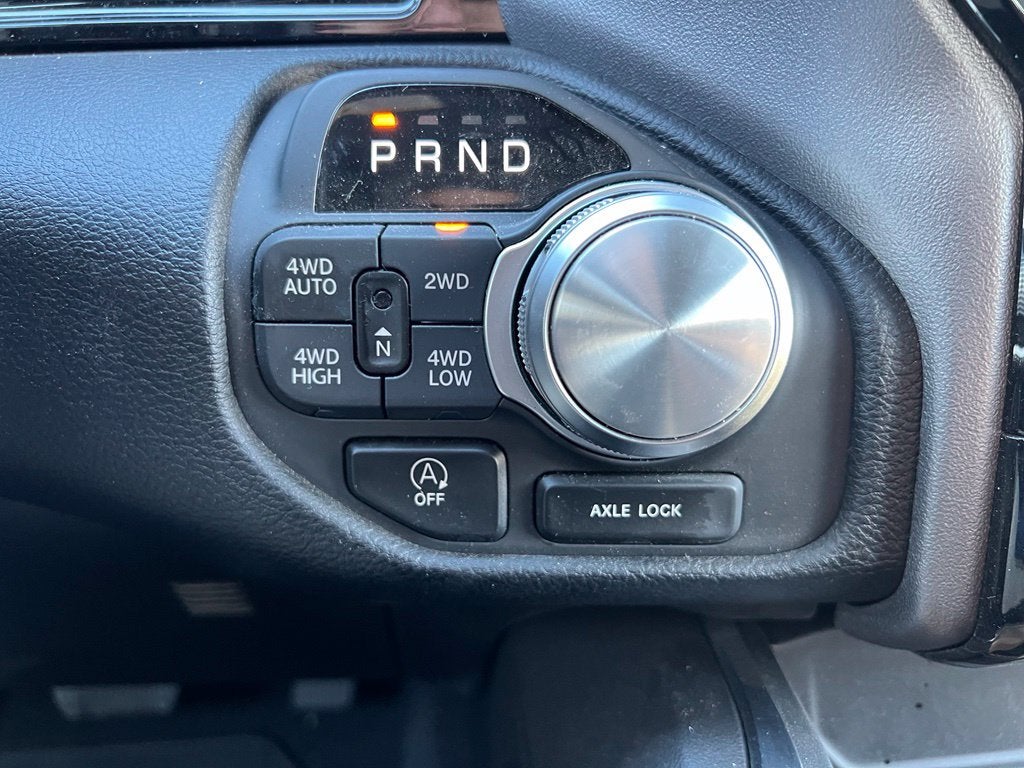 2026 RAM 1500 Laramie Crew Cab 4x4 5'7' Box