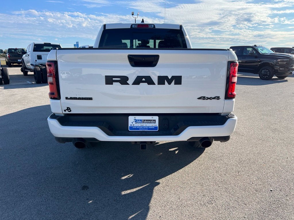 2026 RAM 1500 Laramie Crew Cab 4x4 5'7' Box