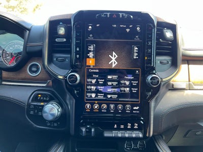 2020 RAM 1500 Laramie Longhorn Crew Cab 4x4 5'7' Box