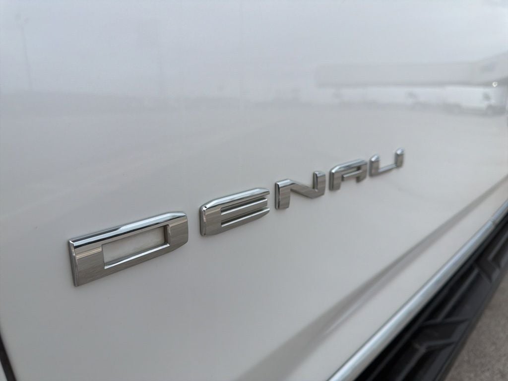 2021 GMC Yukon XL 4WD Denali