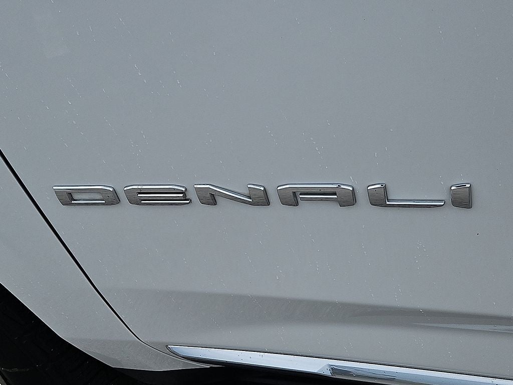 2021 GMC Yukon XL 4WD Denali