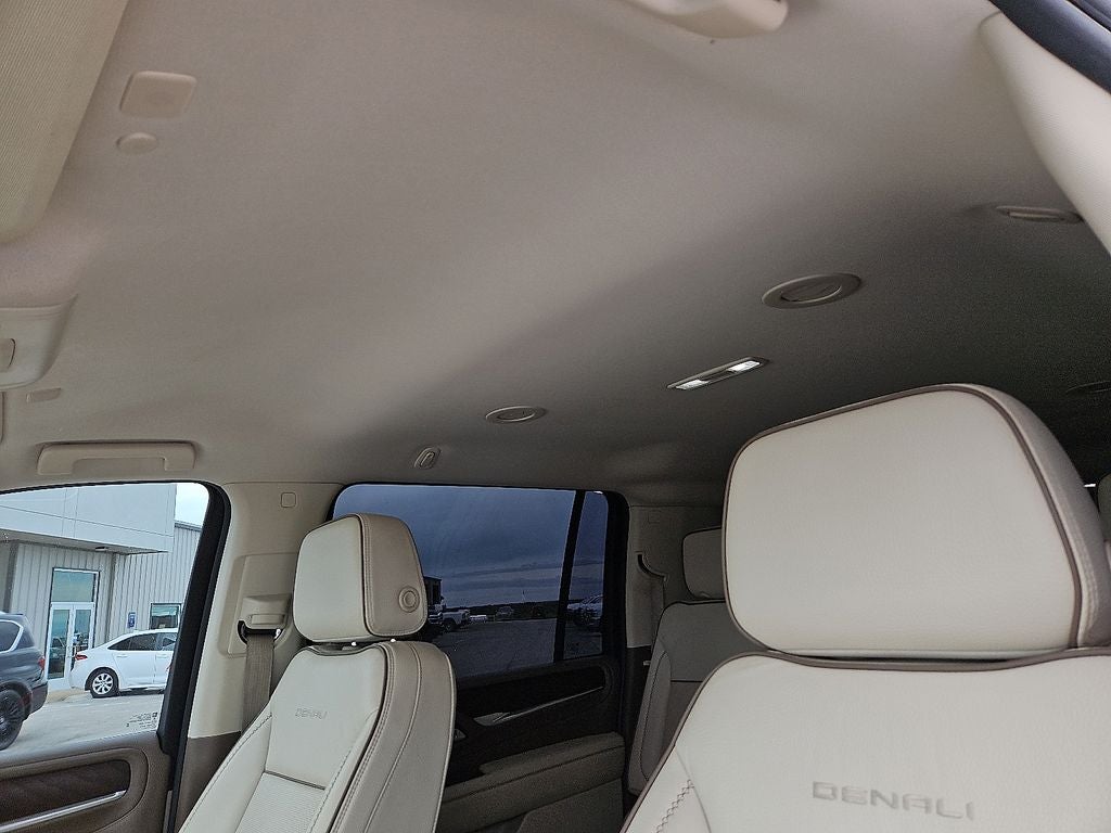 2021 GMC Yukon XL 4WD Denali