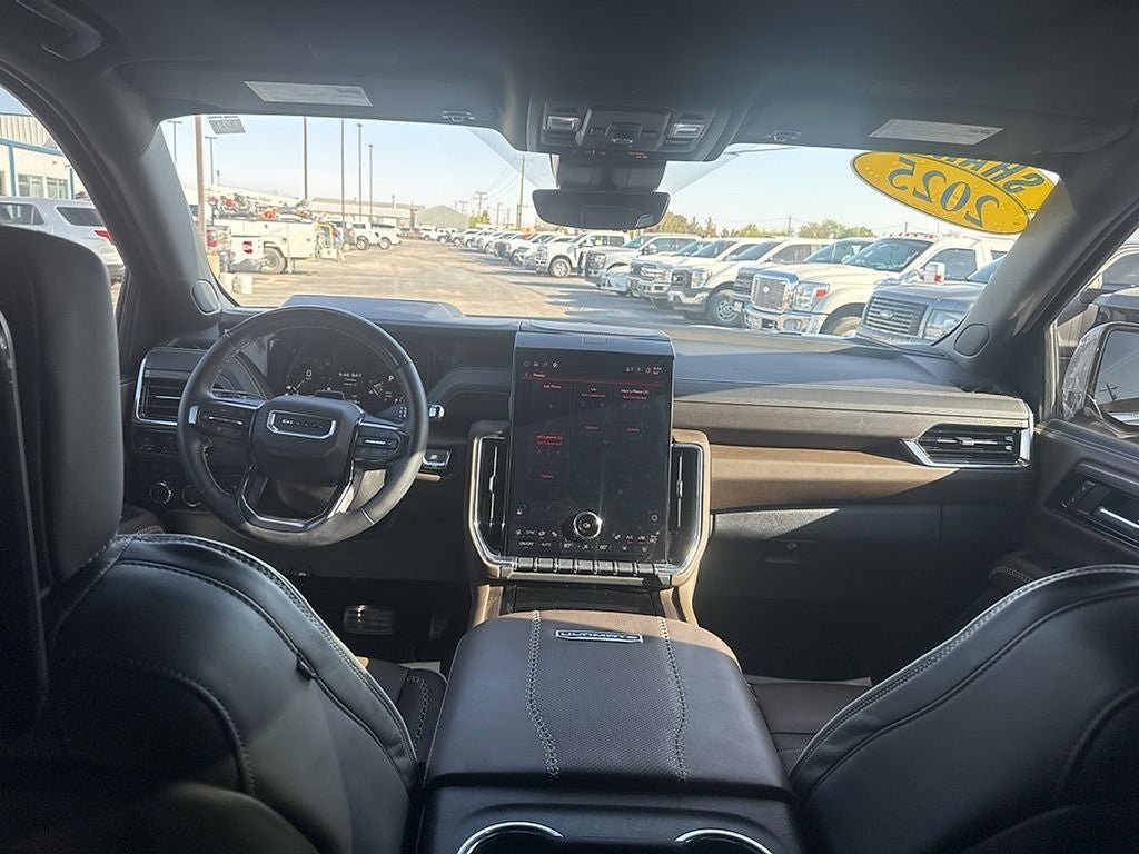2025 GMC Yukon XL 4WD Denali Ultimate