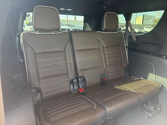 2025 GMC Yukon XL 4WD Denali Ultimate