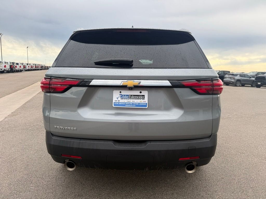 2023 Chevrolet Traverse FWD LS