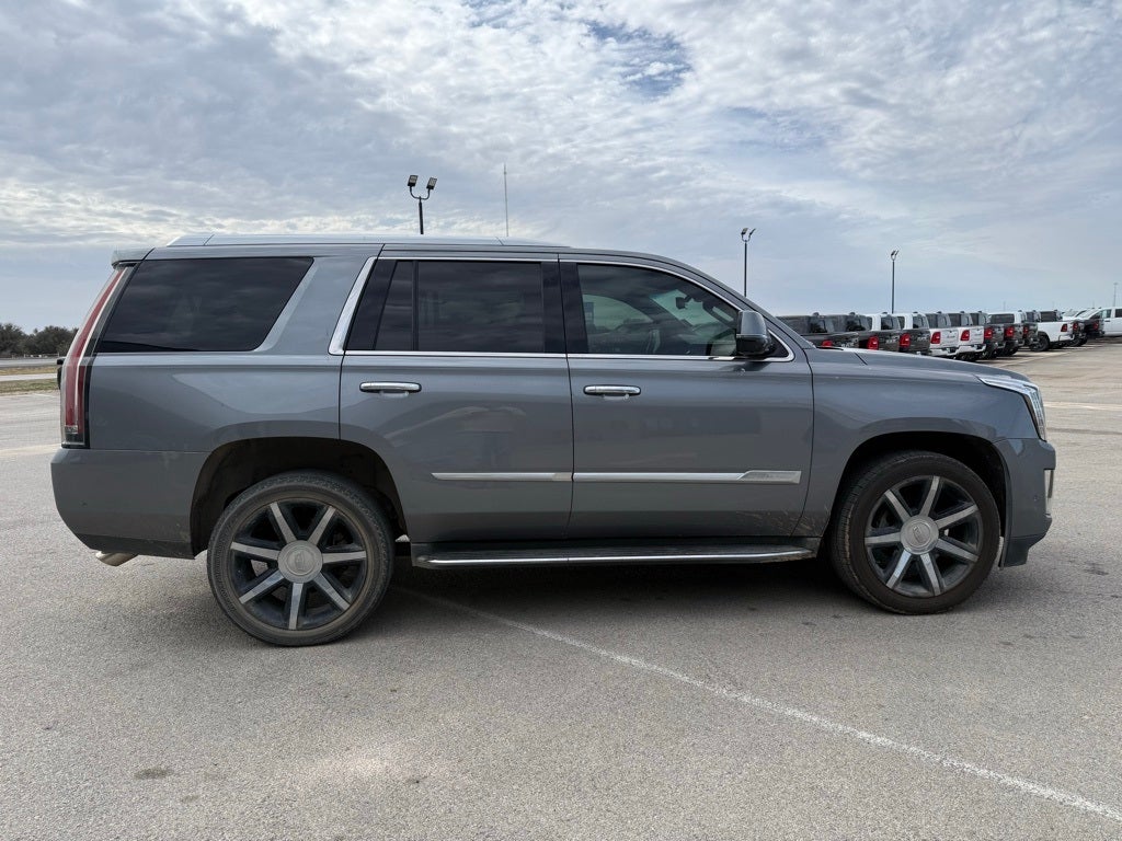 2019 Cadillac Escalade Luxury
