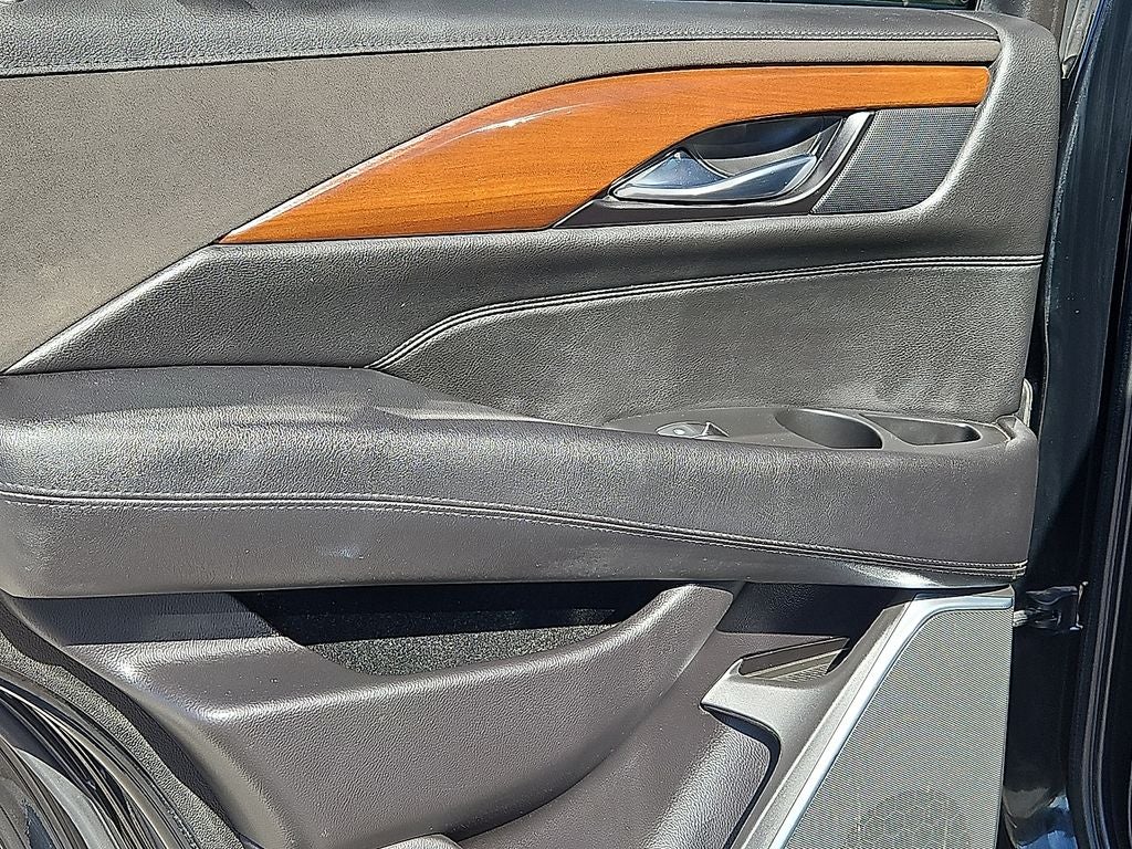 2020 Cadillac Escalade 4WD Luxury