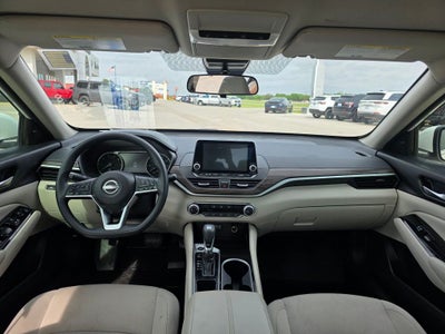 2023 Nissan Altima SV FWD