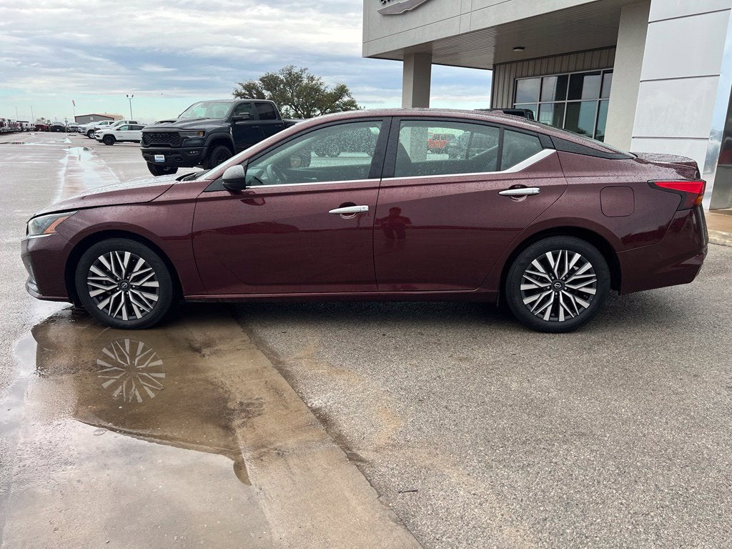 2025 Nissan Altima SV FWD