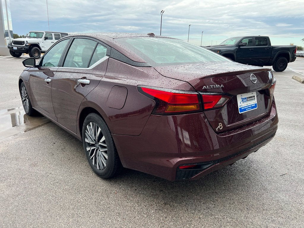 2025 Nissan Altima SV FWD