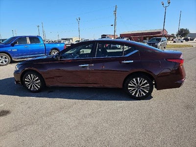 2025 Nissan Altima SV FWD