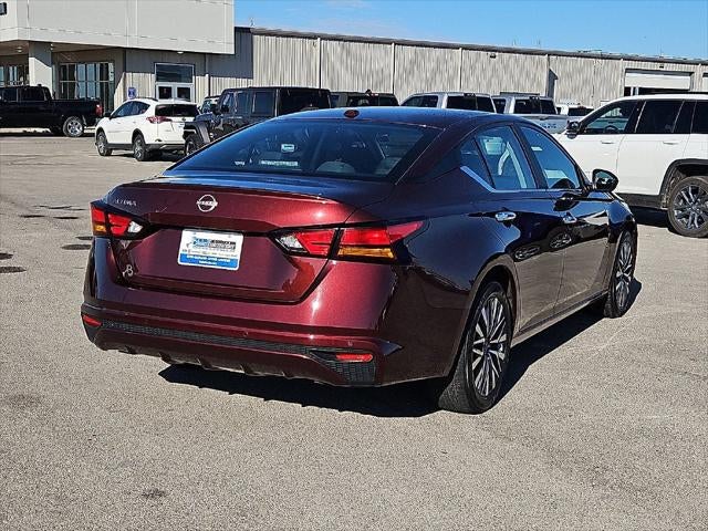 2025 Nissan Altima SV FWD