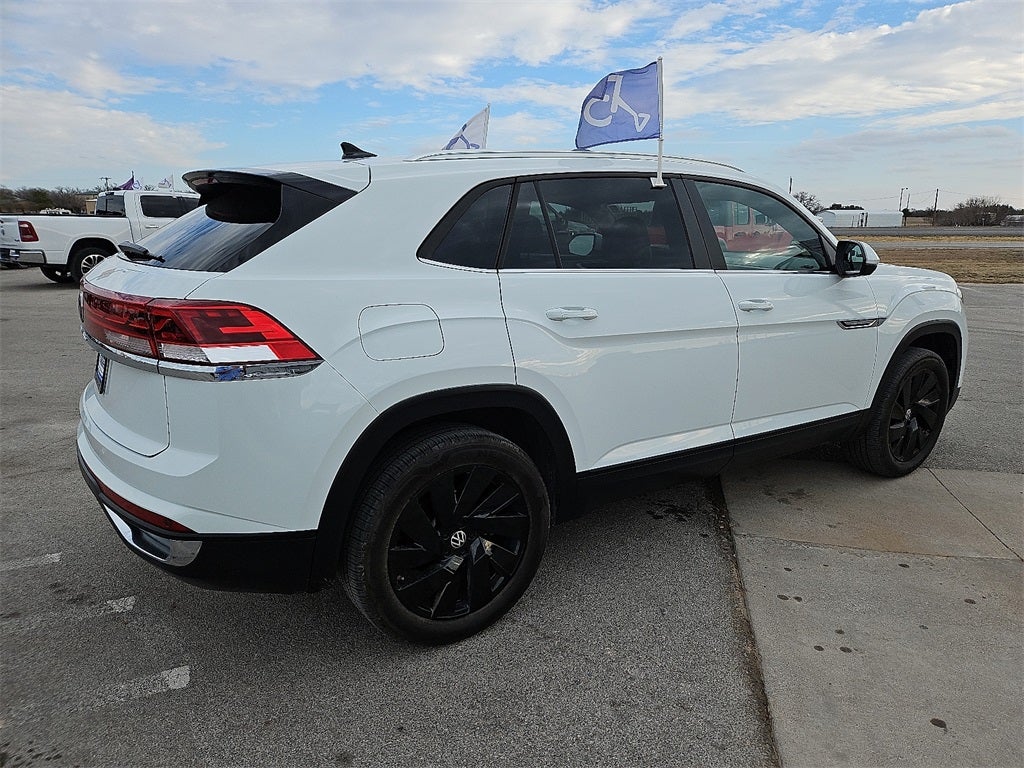 2024 Volkswagen Atlas Cross Sport 2.0T SE w/Technology