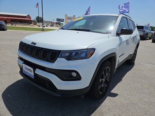 2026 Jeep Compass Latitude Altitude