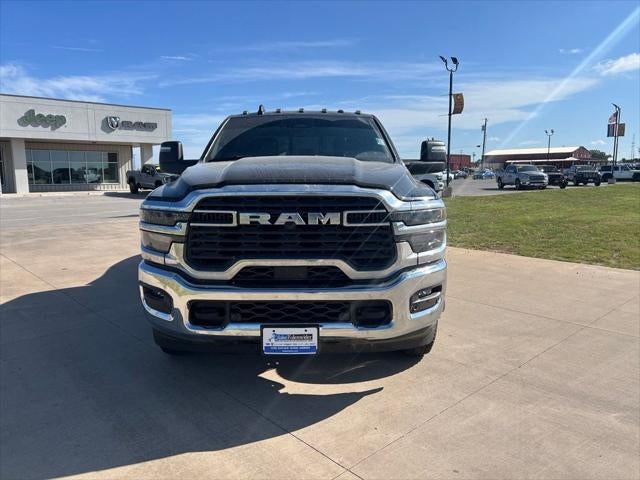 2025 RAM 3500 Tradesman Crew Cab 4x4 8' Box