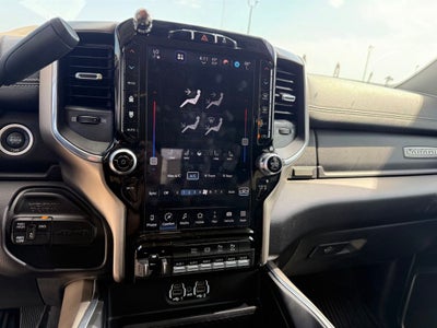 2024 RAM 3500 Laramie Crew Cab 4x4 8' Box