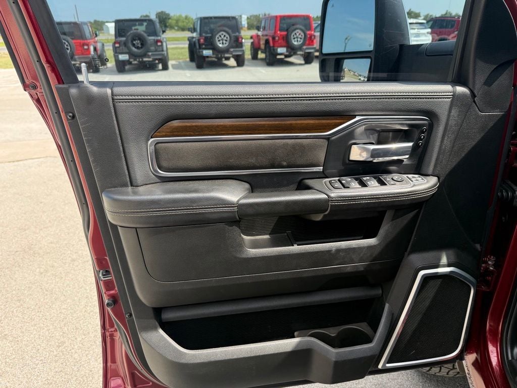 2024 RAM 3500 Laramie Crew Cab 4x4 8' Box