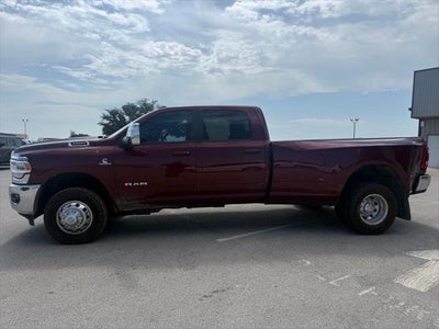 2024 RAM 3500 Laramie Crew Cab 4x4 8' Box