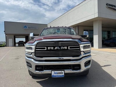 2024 RAM 3500 Laramie Crew Cab 4x4 8' Box