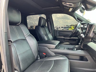 2024 RAM 3500 Limited Crew Cab 4x4 8' Box