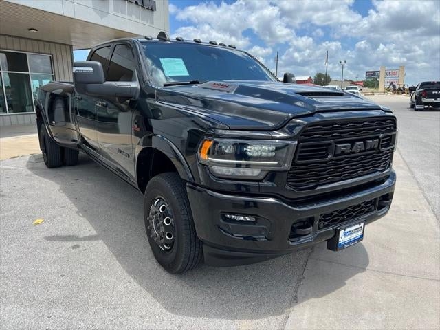 2024 RAM 3500 Limited Crew Cab 4x4 8' Box