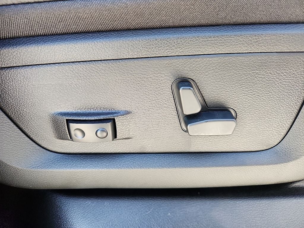 2026 RAM 3500 Limited Crew Cab 4x4 8' Box