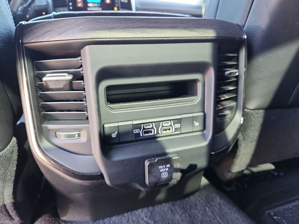 2026 RAM 3500 Limited Crew Cab 4x4 8' Box