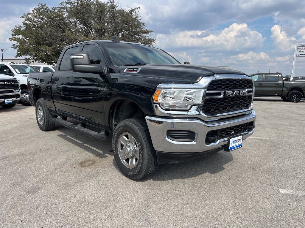 2024 RAM 2500 Tradesman Crew Cab 4x4 6'4' Box