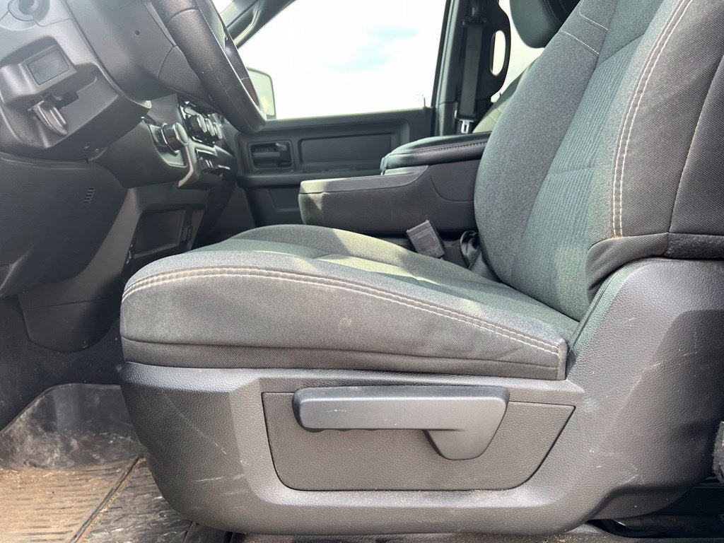 2024 RAM 2500 Tradesman Crew Cab 4x4 6'4' Box
