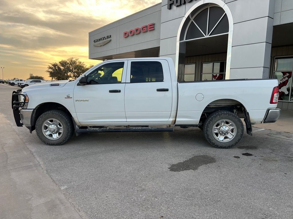 2020 RAM 2500 Tradesman Crew Cab 4x4 6'4' Box