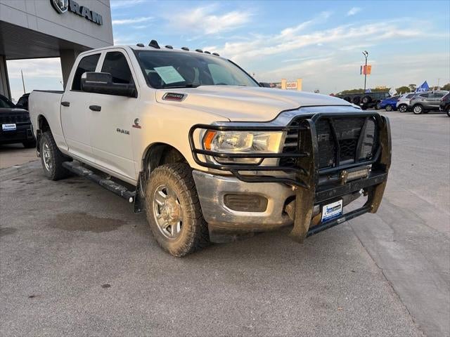 2020 RAM 2500 Tradesman Crew Cab 4x4 6'4' Box