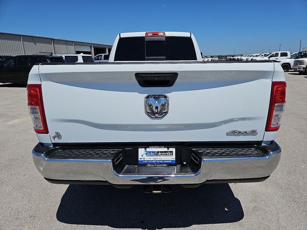 2023 RAM 2500 Tradesman Crew Cab 4x4 8' Box