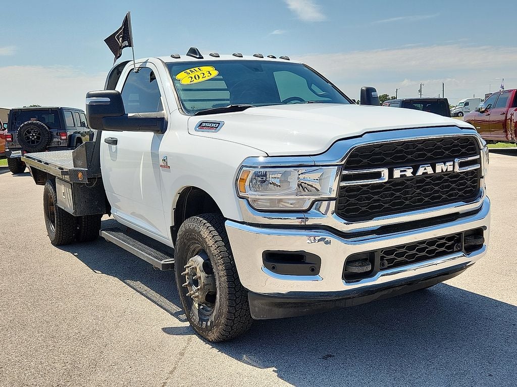 2023 RAM 3500 Chassis Tradesman/SLT