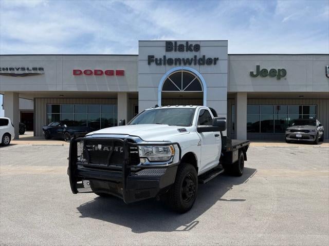 2023 RAM 3500 Chassis Tradesman/SLT